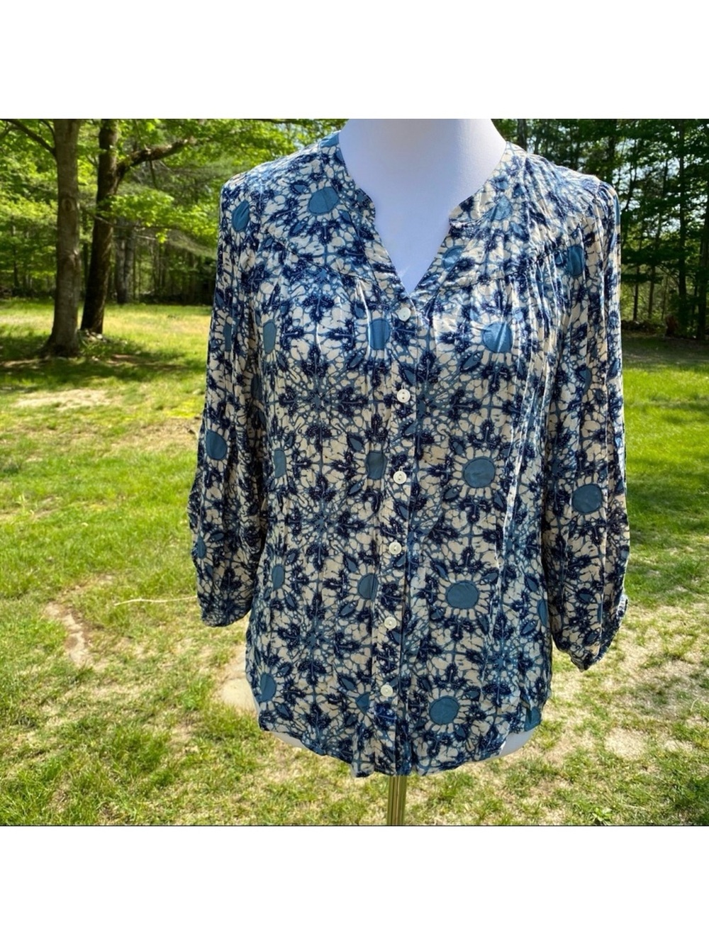 LUCKY BRAND TOP BLOUSE BLUE WHITE TIE DYE LOOK Size XS